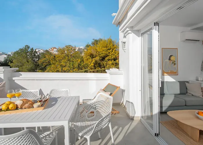 Oasis De Capistrano, Calle Palmas 24 B * 内尔哈